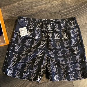 Louis Vuitton | Lv Board Shorts size L